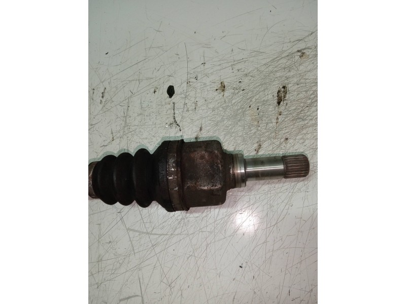 Recambio de transmision delantera izquierda para peugeot 206 berlina xr referencia OEM IAM    Recambio de transmision delantera izquierda para peugeot 206 berlina xr referencia OEM IAM