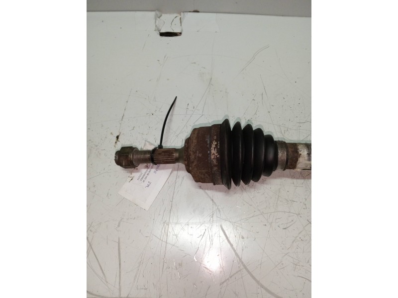 Recambio de transmision delantera izquierda para peugeot 206 berlina xn referencia OEM IAM 96307682  