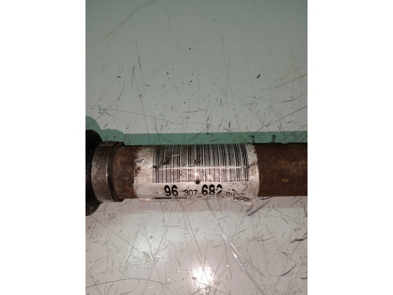 Recambio de transmision delantera izquierda para peugeot 206 berlina xn referencia OEM IAM 96307682  