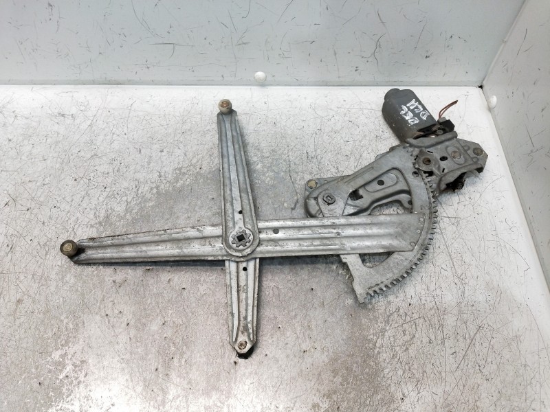 Recambio de elevalunas delantero derecho para peugeot 205 berlina 1.8 d mito referencia OEM IAM   3P