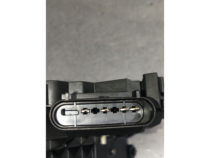 Recambio de motor cierre centralizado trasero izquierdo para ford kuga (cbs) titanium referencia OEM IAM BM5AA26413AG  