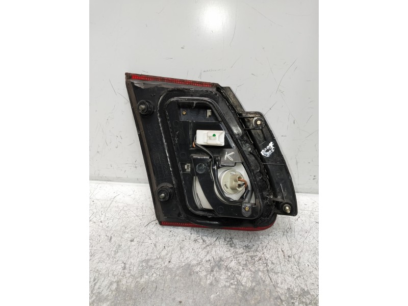 Recambio de piloto trasero derecho interior para nissan almera (n16/e) acenta referencia OEM IAM   