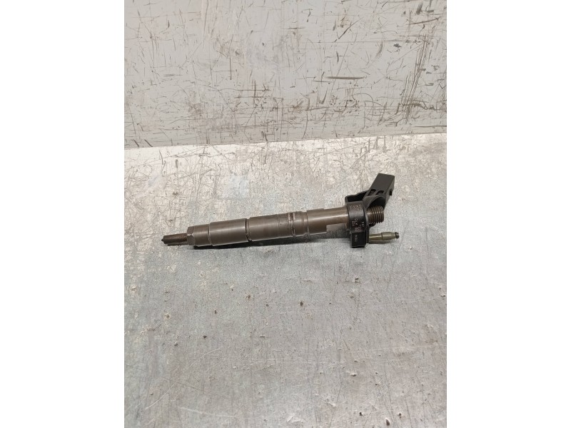 Recambio de inyector para mercedes clase clk (w207) coupe 350 cdi be prime edition (207.322) referencia OEM IAM 0445116026 A6420