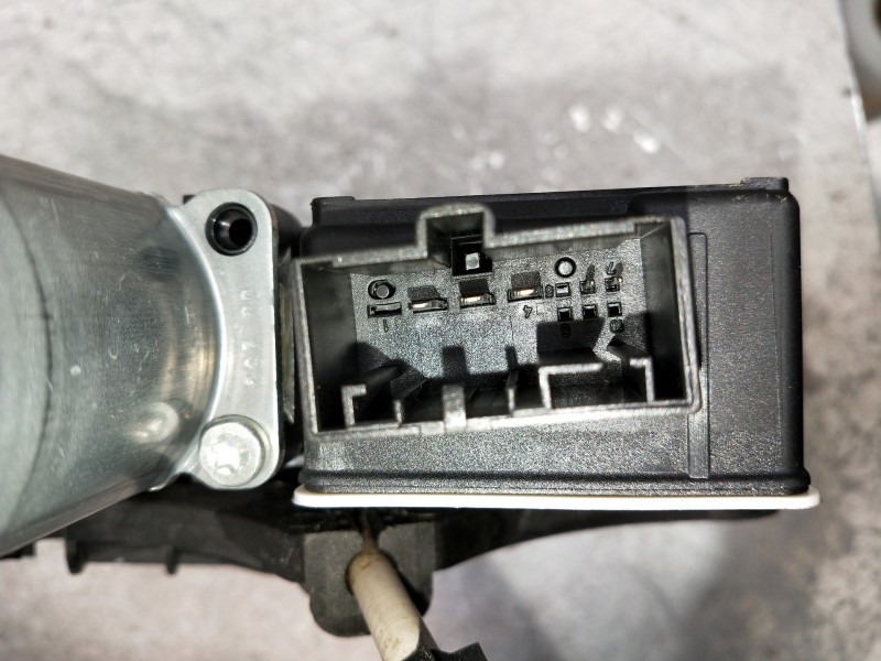 Recambio de elevalunas trasero izquierdo para seat ateca (kh7) style go referencia OEM IAM 5Q0959407E  5P