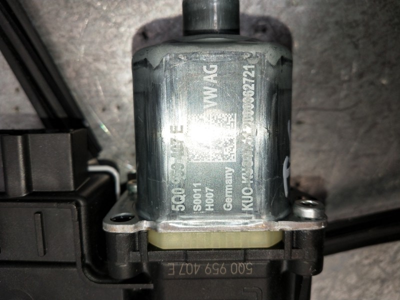 Recambio de elevalunas trasero izquierdo para seat ateca (kh7) style go referencia OEM IAM 5Q0959407E  5P