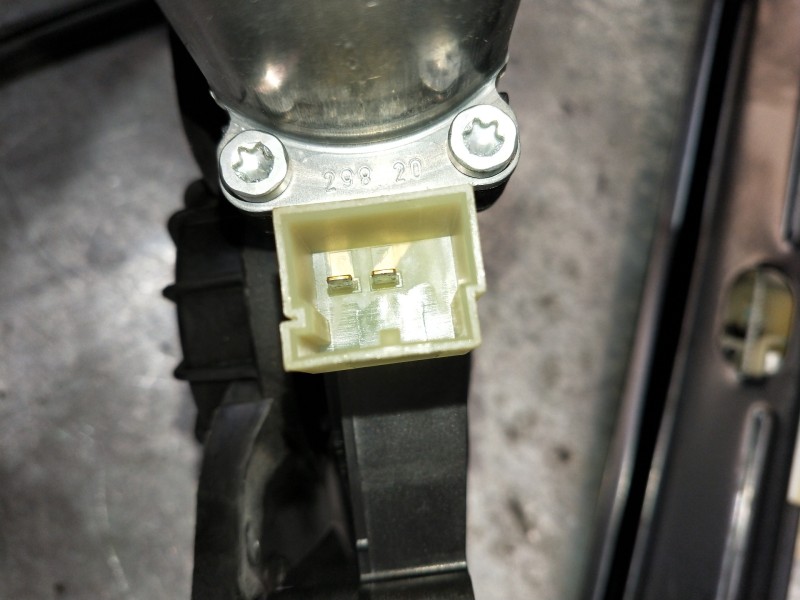 Recambio de elevalunas delantero izquierdo para seat ateca (kh7) style go referencia OEM IAM 5Q0959801C  5P