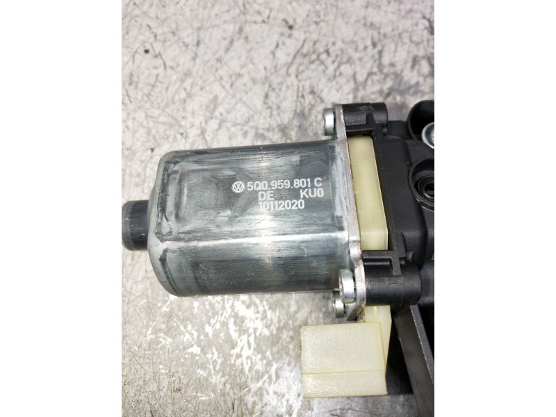 Recambio de elevalunas delantero izquierdo para seat ateca (kh7) style go referencia OEM IAM 5Q0959801C  5P