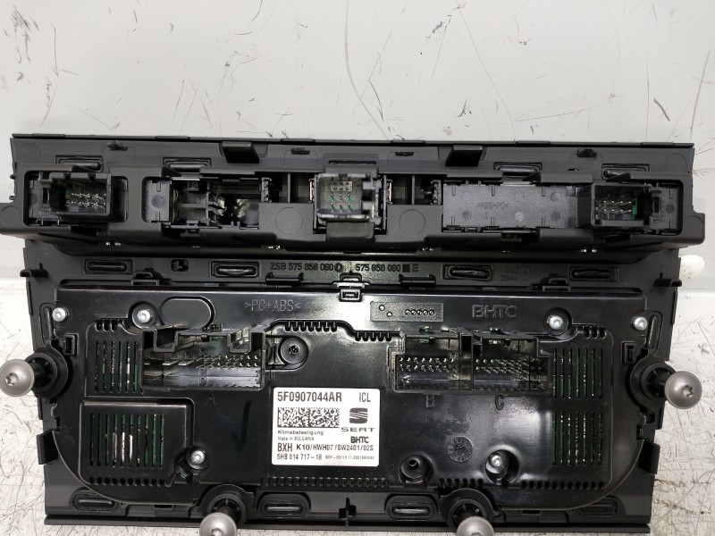 Recambio de mando calefaccion / aire acondicionado para seat ateca (kh7) style go referencia OEM IAM 5F0907044AR 575858060E 