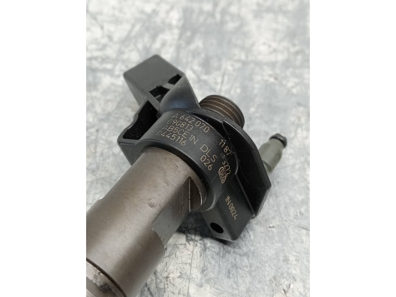 Recambio de inyector para mercedes clase clk (w207) coupe 350 cdi be prime edition (207.322) referencia OEM IAM 0445116026 A6420
