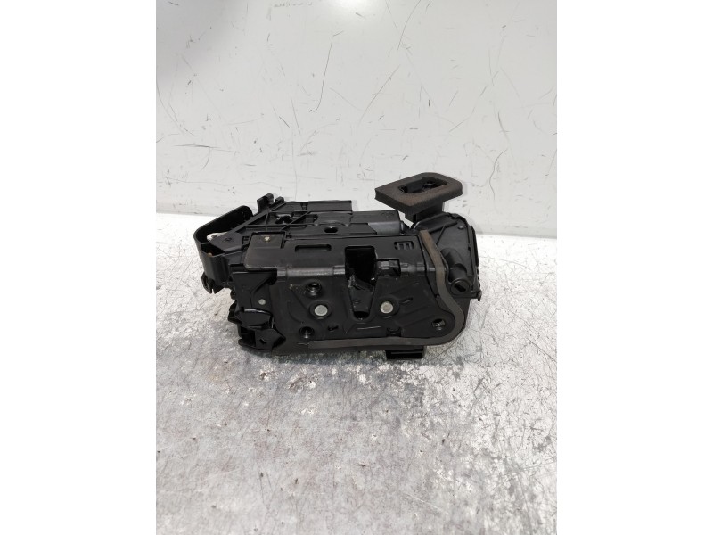 Recambio de motor cierre centralizado delantero izquierdo para seat ateca (kh7) style go referencia OEM IAM B6C5TB837016C  5P