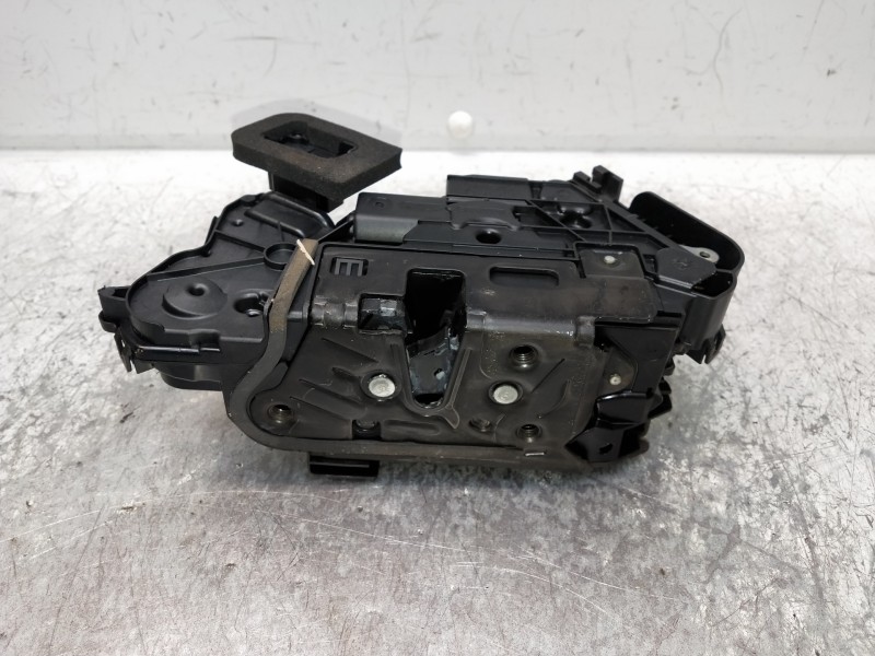 Recambio de motor cierre centralizado porton para seat ateca (kh7) style go referencia OEM IAM B5C5TB837015C  5P