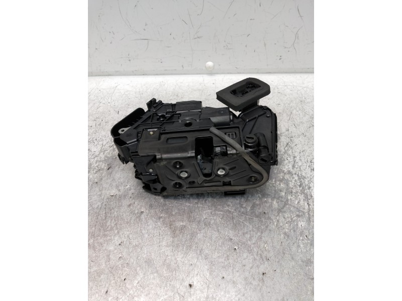 Recambio de motor cierre centralizado trasero derecho para seat ateca (kh7) style go referencia OEM IAM A6L5TA839016L  5P