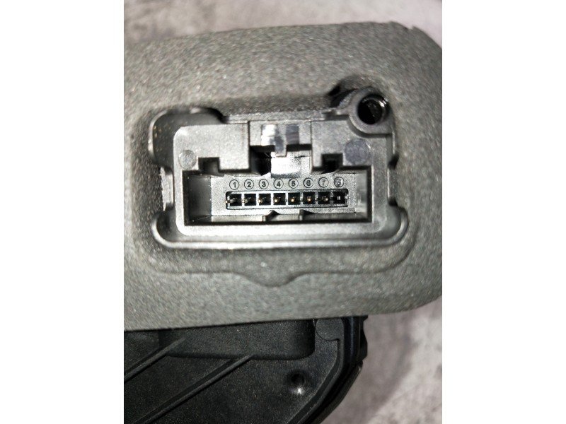 Recambio de motor cierre centralizado trasero derecho para seat ateca (kh7) style go referencia OEM IAM A6L5TA839016L  5P