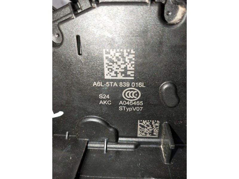 Recambio de motor cierre centralizado trasero derecho para seat ateca (kh7) style go referencia OEM IAM A6L5TA839016L  5P