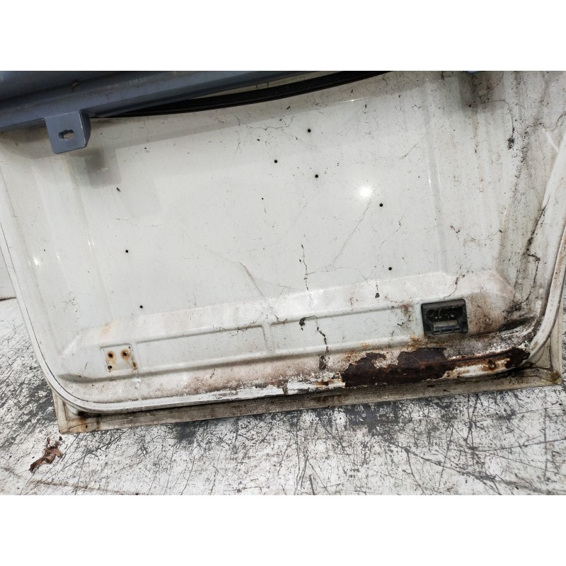 Recambio de puerta delantera izquierda para mercedes sprinter (w901,w904) caja cerr. referencia OEM IAM   VER FOTOS