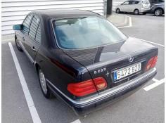 mercedes clase e (w210) berlina del año 2000 2