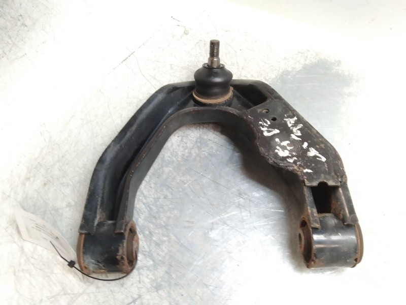 Recambio de brazo suspension superior delantero derecho para nissan pick-up (d22) king cab 4x4 referencia OEM IAM   