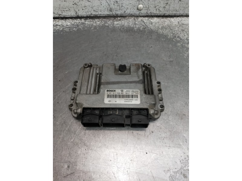Recambio de centralita motor uce para renault trafic caja cerrada (ab 4.01) 1.9 diesel referencia OEM IAM 0281011530  