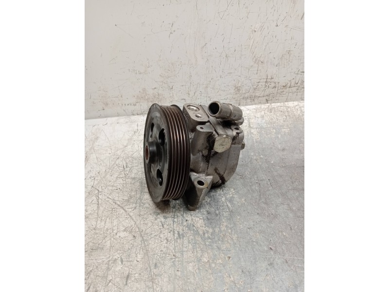 Recambio de bomba direccion para ford mondeo ber. (ca2) ambiente referencia OEM IAM 6G913A696CE  