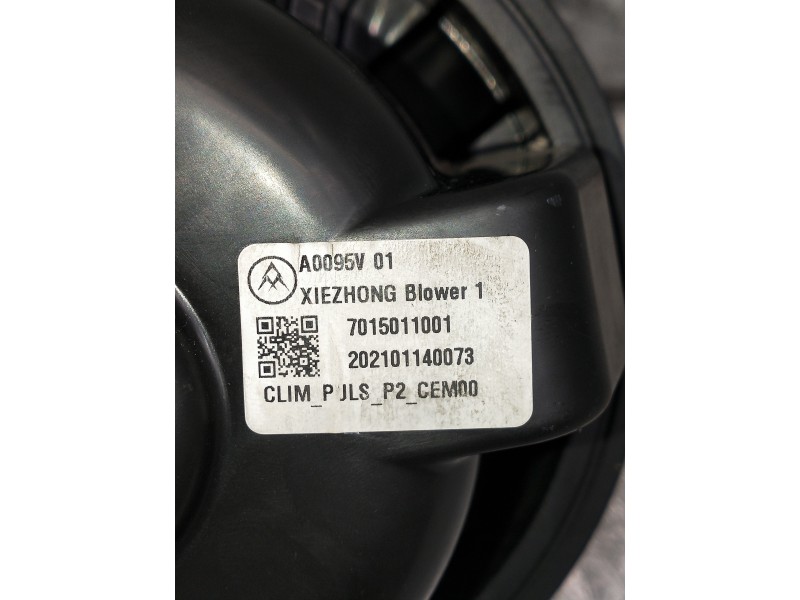 Recambio de motor calefaccion para opel corsa f gs line referencia OEM IAM A0095V01  