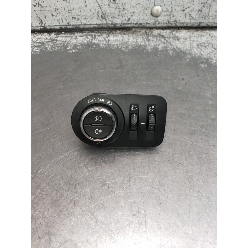 Recambio de mando luces para opel corsa f gs line referencia OEM IAM 39201665 INTERRUPTOR 