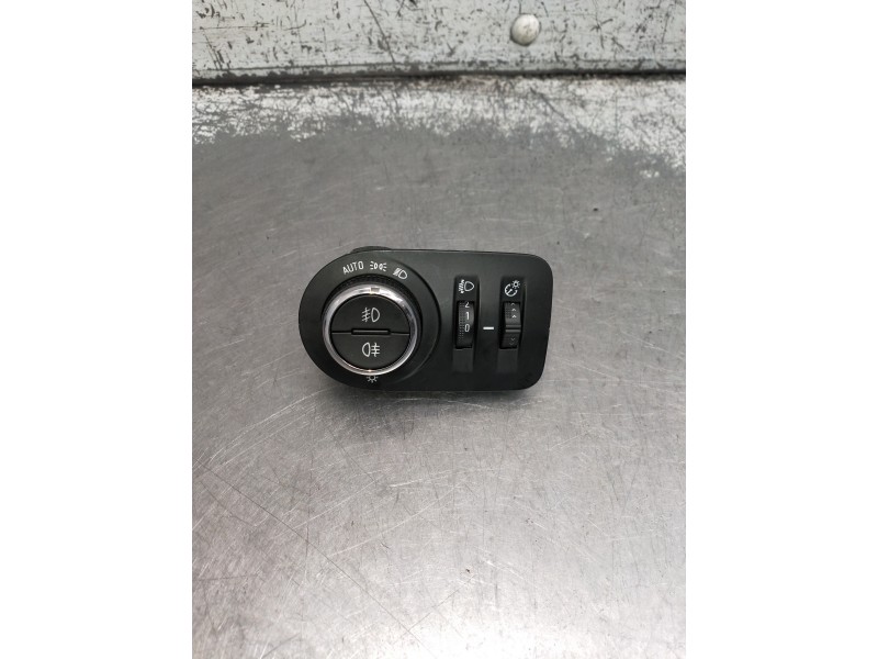 Recambio de mando luces para opel corsa f gs line referencia OEM IAM 39201665 INTERRUPTOR 