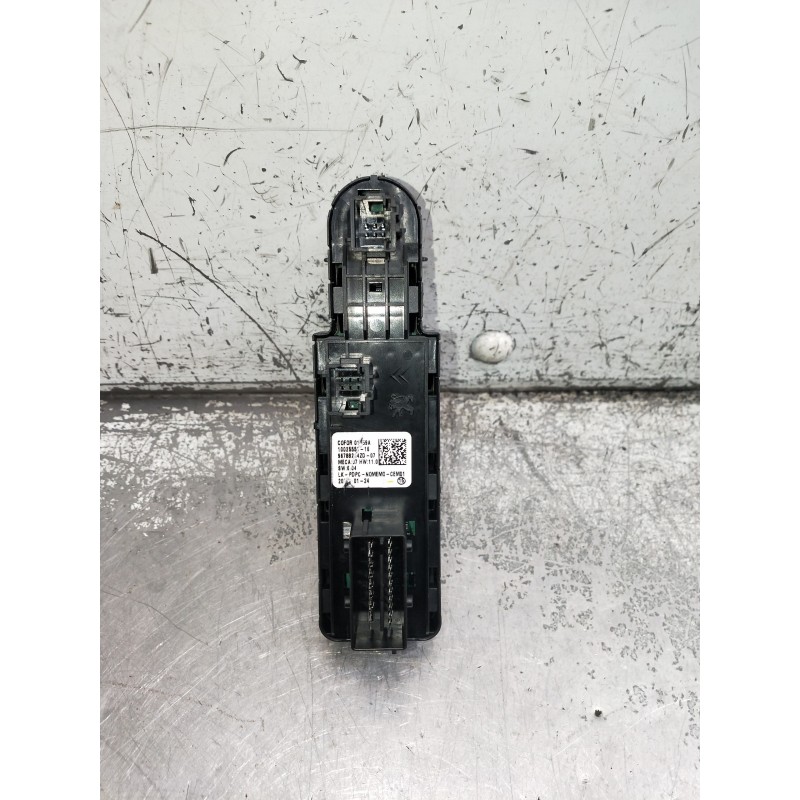 Recambio de mando elevalunas delantero izquierdo para opel corsa f gs line referencia OEM IAM 1002555116  