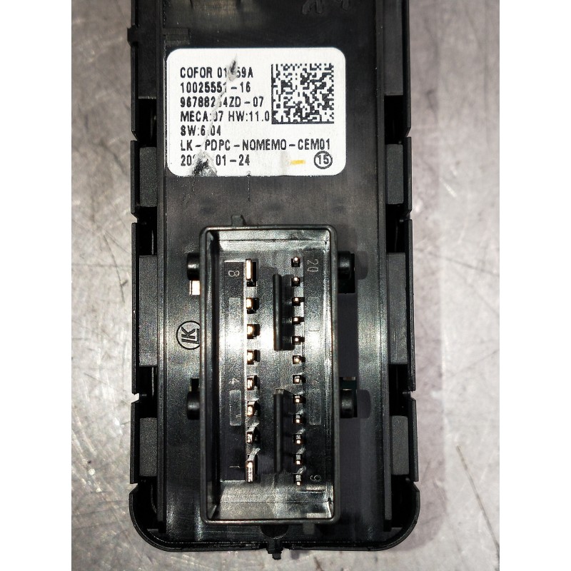 Recambio de mando elevalunas delantero izquierdo para opel corsa f gs line referencia OEM IAM 1002555116  