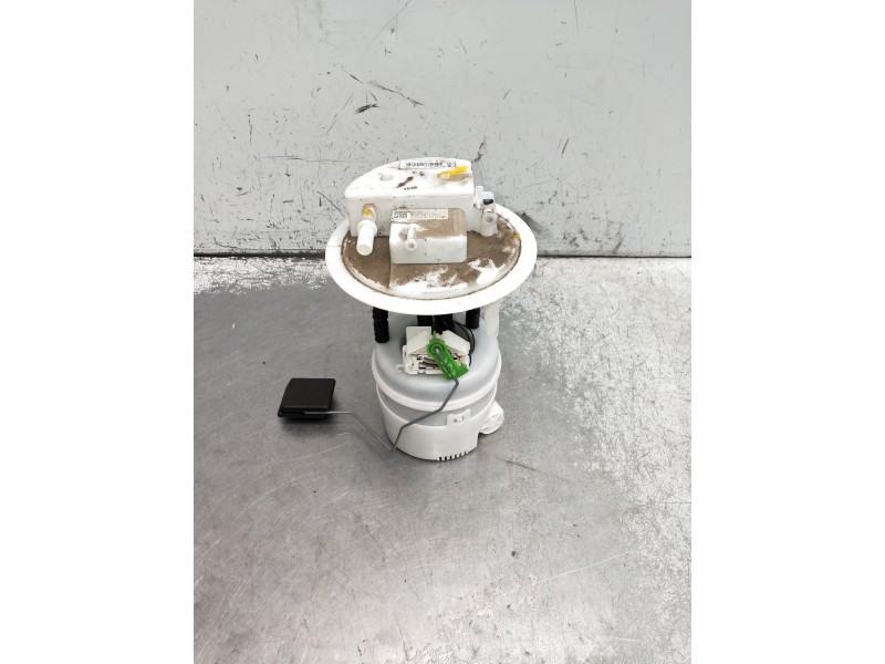 Recambio de bomba combustible para opel corsa f gs line referencia OEM IAM 9839248180  