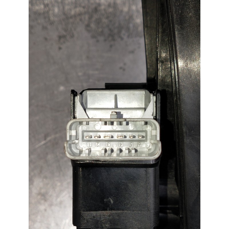 Recambio de motor elevalunas trasero izquierdo para opel corsa f gs line referencia OEM IAM 982904598000  