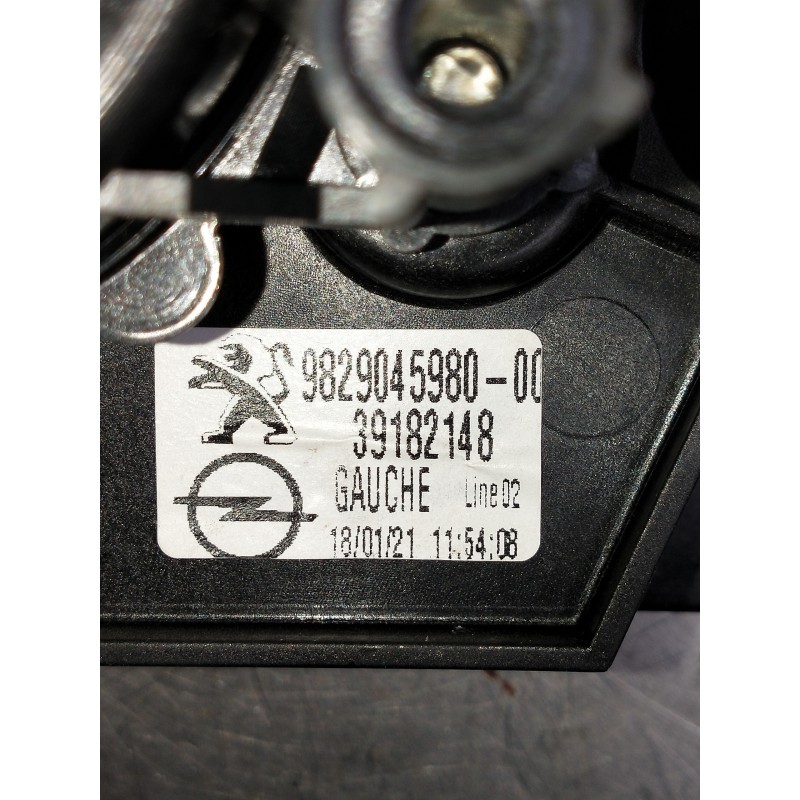 Recambio de motor elevalunas trasero izquierdo para opel corsa f gs line referencia OEM IAM 982904598000  