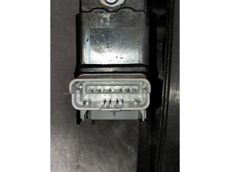 Recambio de motor elevalunas trasero derecho para opel corsa f gs line referencia OEM IAM 98290458000  