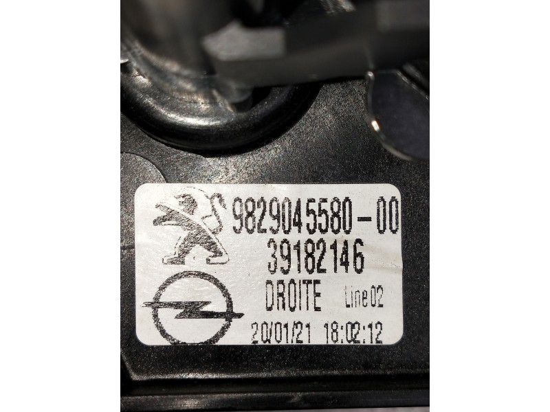 Recambio de motor elevalunas trasero derecho para opel corsa f gs line referencia OEM IAM 98290458000  