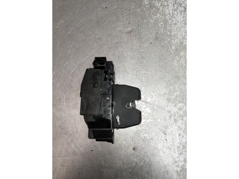 Recambio de motor cierre centralizado porton para opel corsa f gs line referencia OEM IAM  5P 