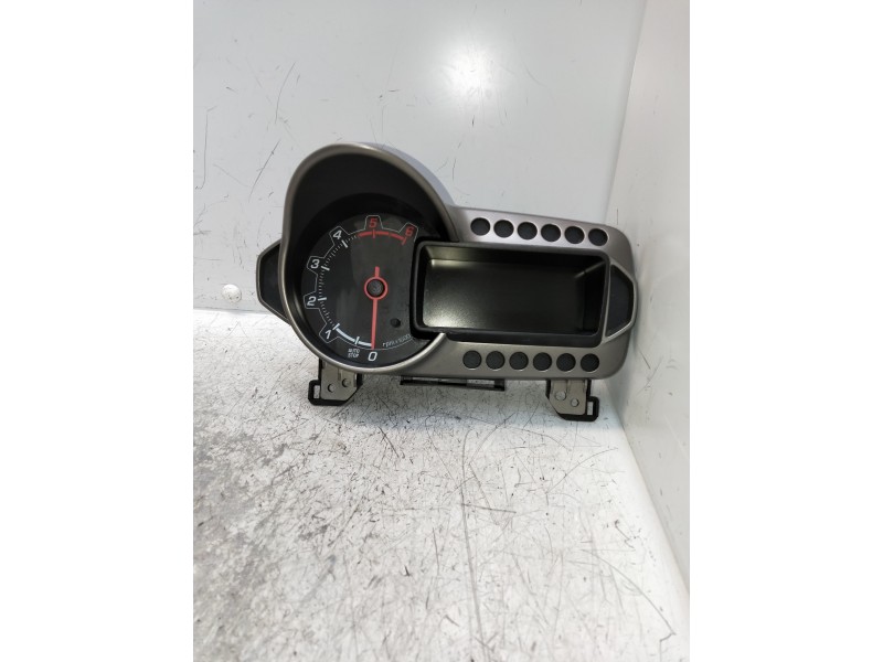 Recambio de cuadro instrumentos para chevrolet aveo berlina hatchback lt referencia OEM IAM   