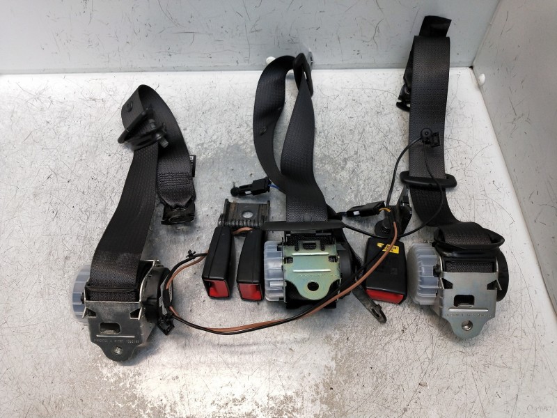Recambio de juego cinturones trasero para chevrolet aveo berlina hatchback lt referencia OEM IAM   