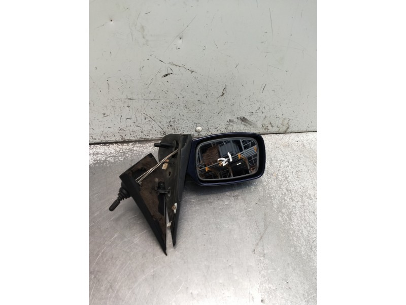 Recambio de retrovisor izquierdo para ford fiesta berlina (dx) ambiente referencia OEM IAM   MANUAL