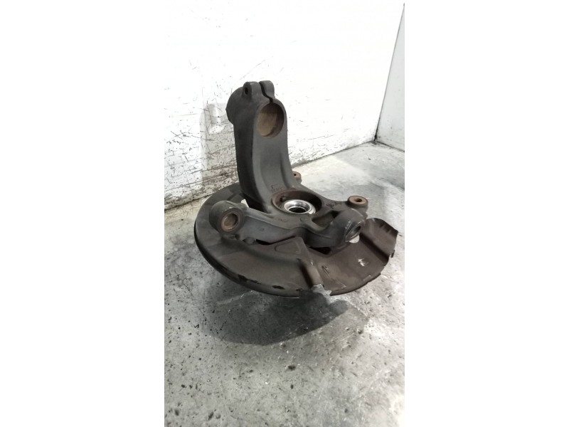 Recambio de mangueta delantera izquierda para land rover freelander (ln) 2.0 td4 cat referencia OEM IAM   