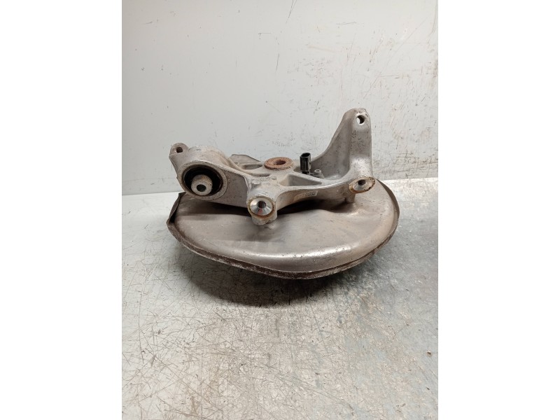 Recambio de mangueta trasera derecha para audi a4 berlina (8w2) design edition referencia OEM IAM   