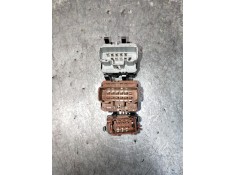 Recambio de mando elevalunas delantero izquierdo para renault megane ii classic berlina confort authentique referencia OEM IAM 8 2