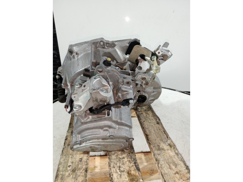 Recambio de caja cambios para opel corsa f gs line referencia OEM IAM 20R103 30533C4C 6V