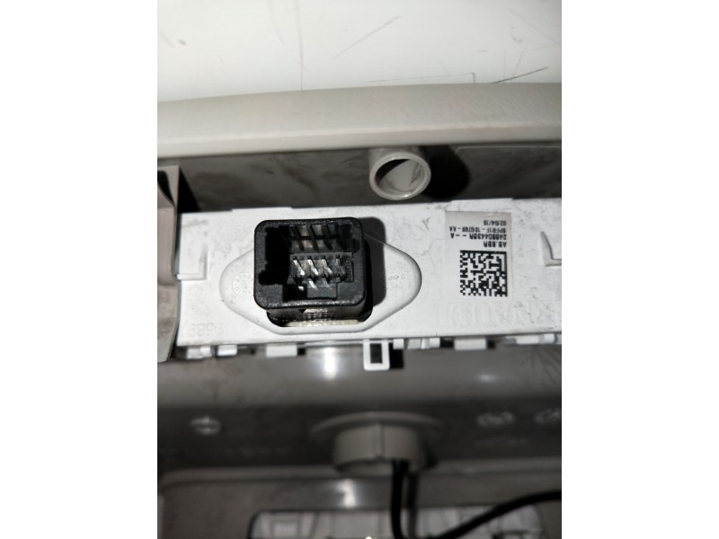 Recambio de luz interior para renault zoe limited referencia OEM IAM   
