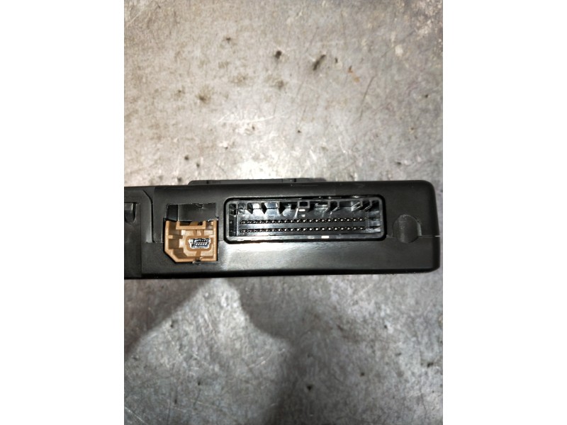 Recambio de modulo electronico para renault zoe limited referencia OEM IAM 28275576R A2C9583741601 