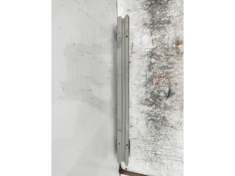 Recambio de refuerzo paragolpes trasero para renault zoe limited referencia OEM IAM   