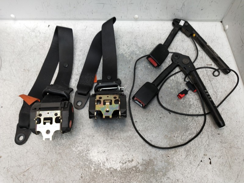 Recambio de juego cinturones delantero para ford focus berlina (cak) 1.6 16v cat referencia OEM IAM   