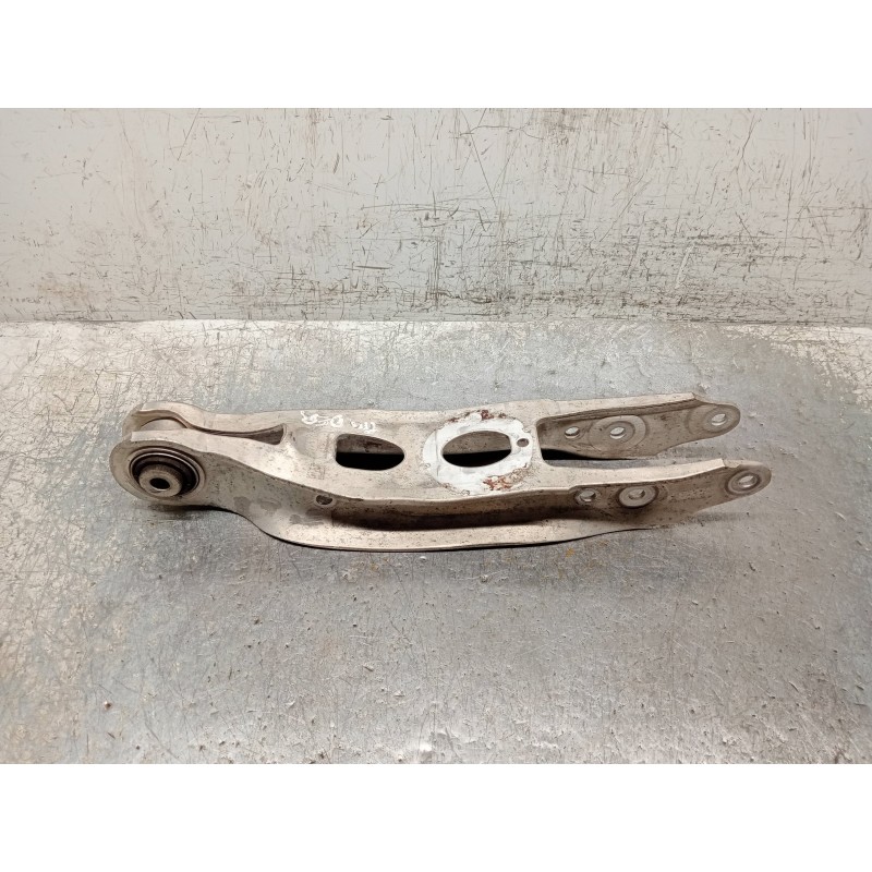 Recambio de brazo suspension inferior trasero derecho para audi a4 berlina (8w2) design edition referencia OEM IAM 8W0505311E  