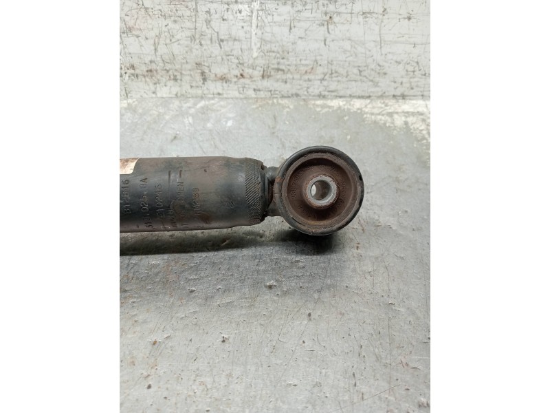 Recambio de amortiguador trasero derecho para seat toledo (kg3) style referencia OEM IAM 6R0513025BA 6R0512011DG 