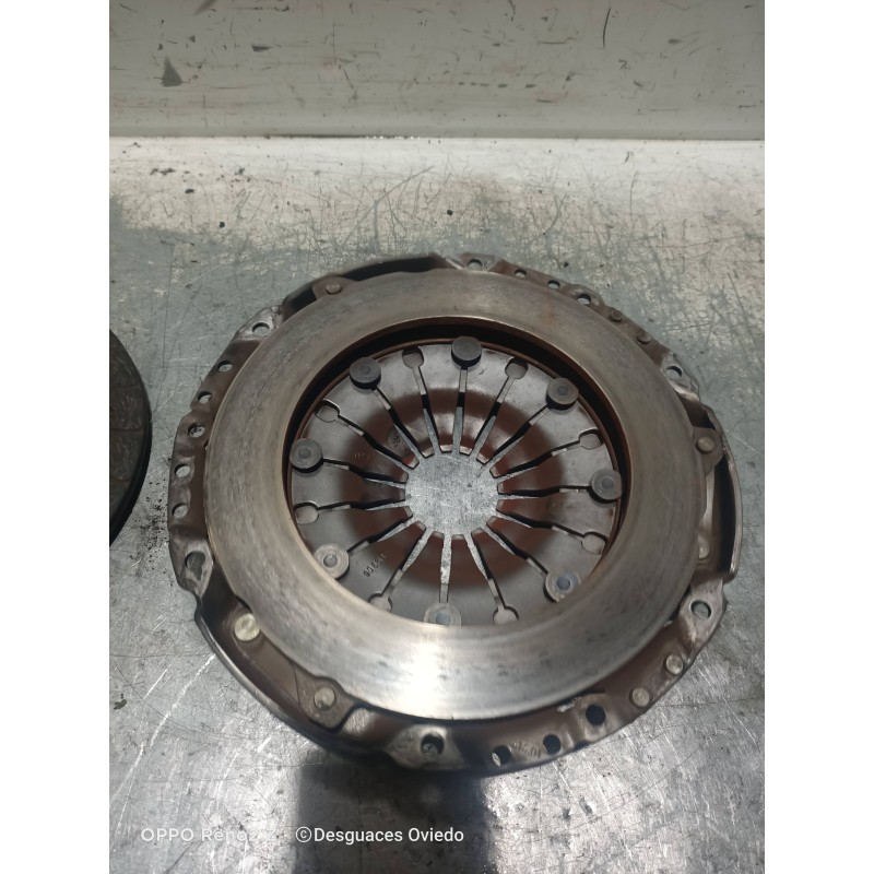 Recambio de kit embrague para renault trafic caja cerrada (ab 4.01) 1.9 diesel referencia OEM IAM 324034410  