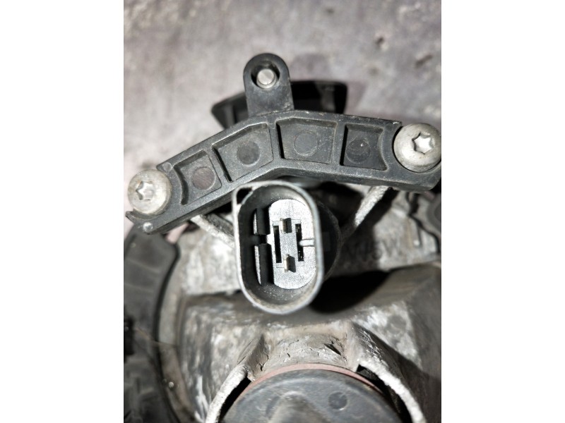 Recambio de faro antiniebla derecho para mini mini (r56) cooper referencia OEM IAM 0305071001 275129504 