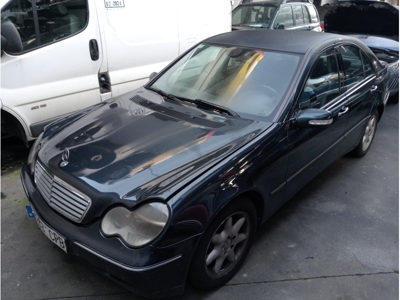 mercedes clase c (w203) berlina del año 2003
